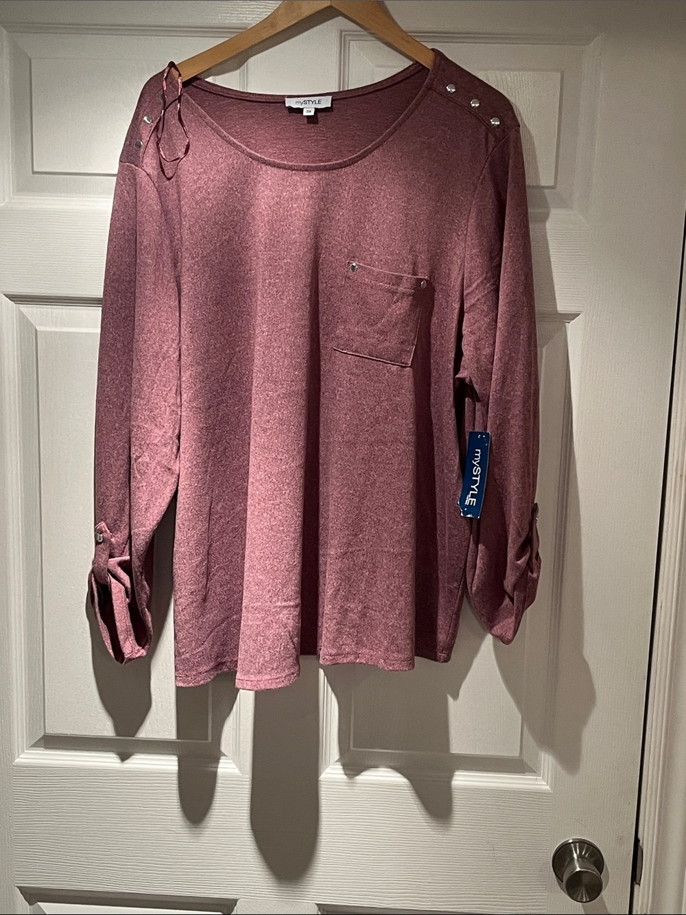 MyStyle Women's Dusty Rose Button-Accent Long Sleeve Sweater